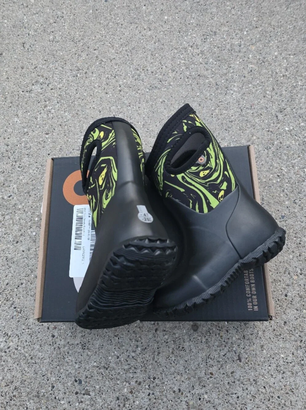 Bogs Kids Black and Green Insulated Boots Toddler Boys 8K